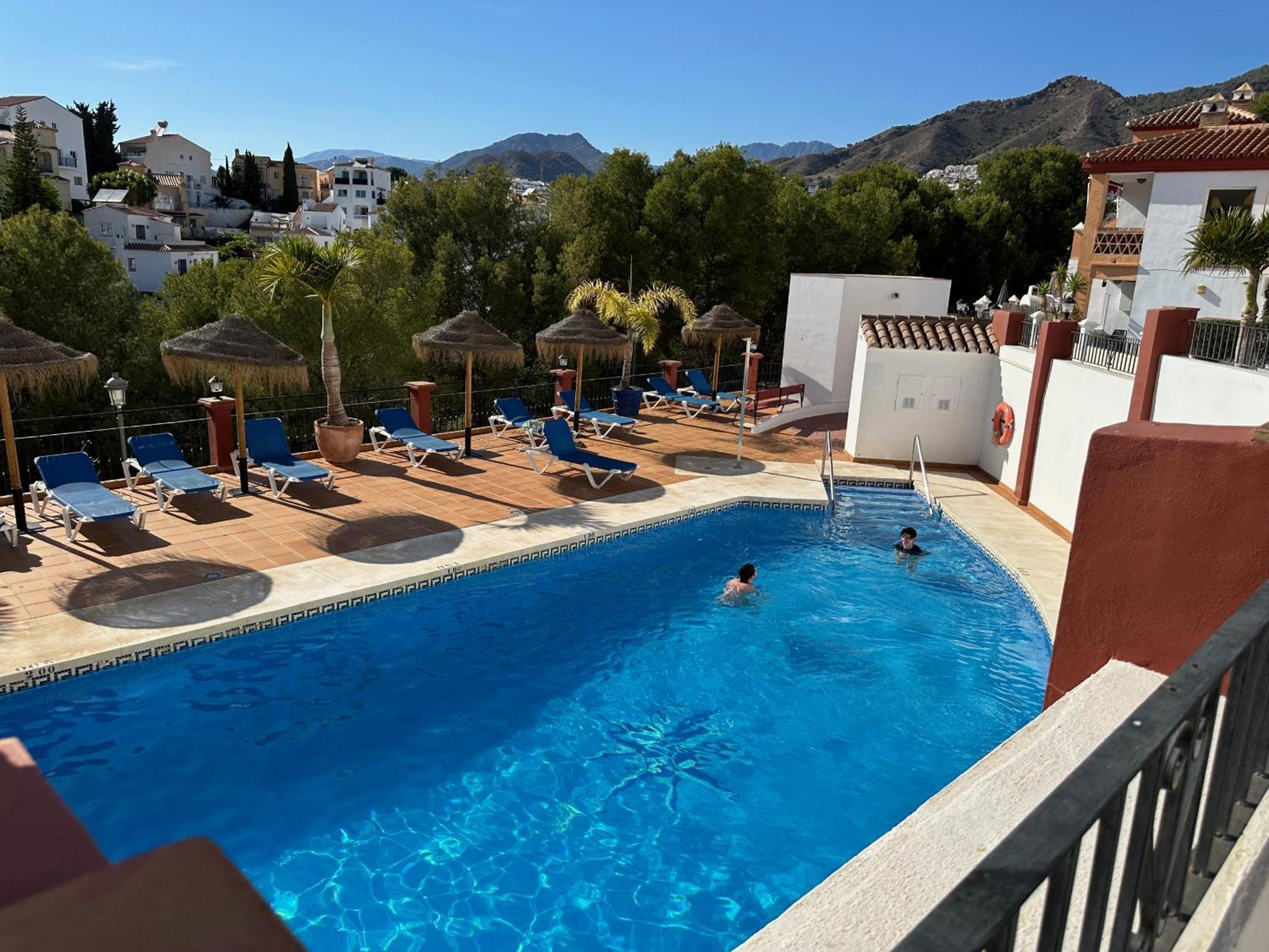 Spacious Family Villa Aljamar 8A Nerja Dış mekan fotoğraf